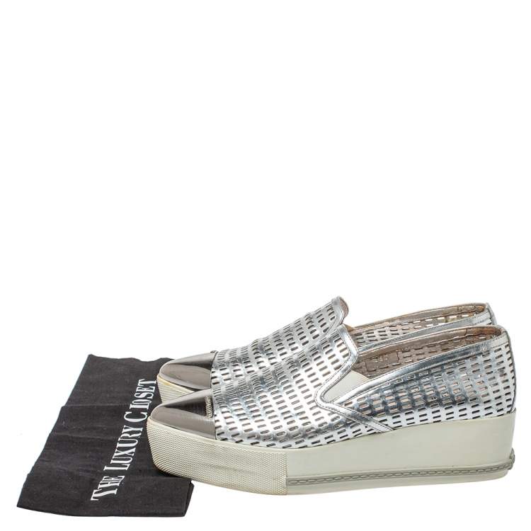 Pre Owned Miu Miu Silver Perforated Leather Metal Cap Toe Platform Sneakers Size 39.5