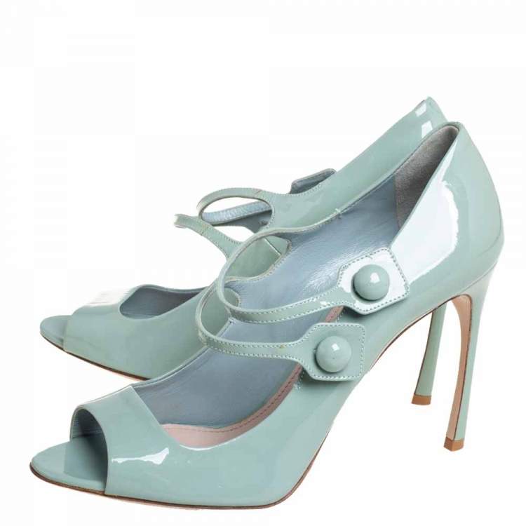 مملوكة مسبقًا Miu Miu Pale Green Patent Leather Mary Jane Pumps Size 39
