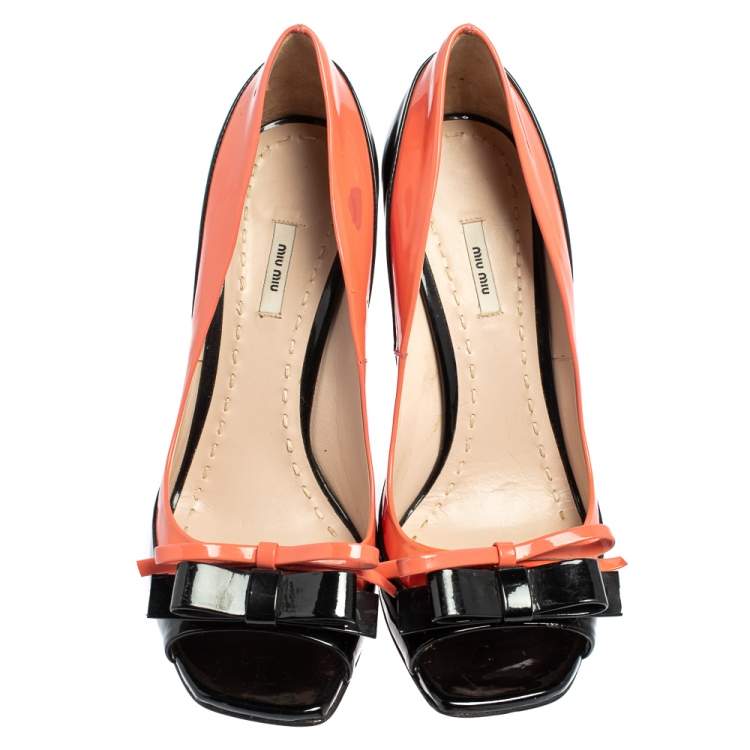 Pre Owned Miu Miu Black/Pink Patent Leather Bow Open Toe Pumps Size 38
