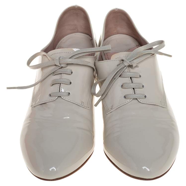 Pre Owned Miu Miu Cream Patent Leather Crystal Embellished Heel Lace Derby Size 38