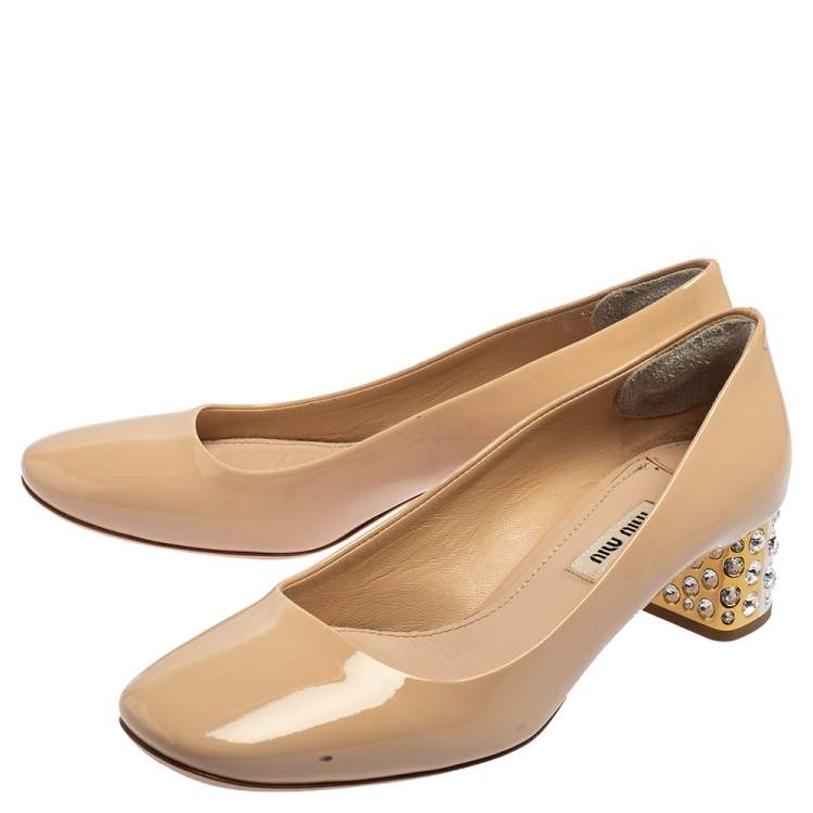 Pre Owned Miu Miu Beige Patent Leather Embellished Heel Pumps Size 37.5