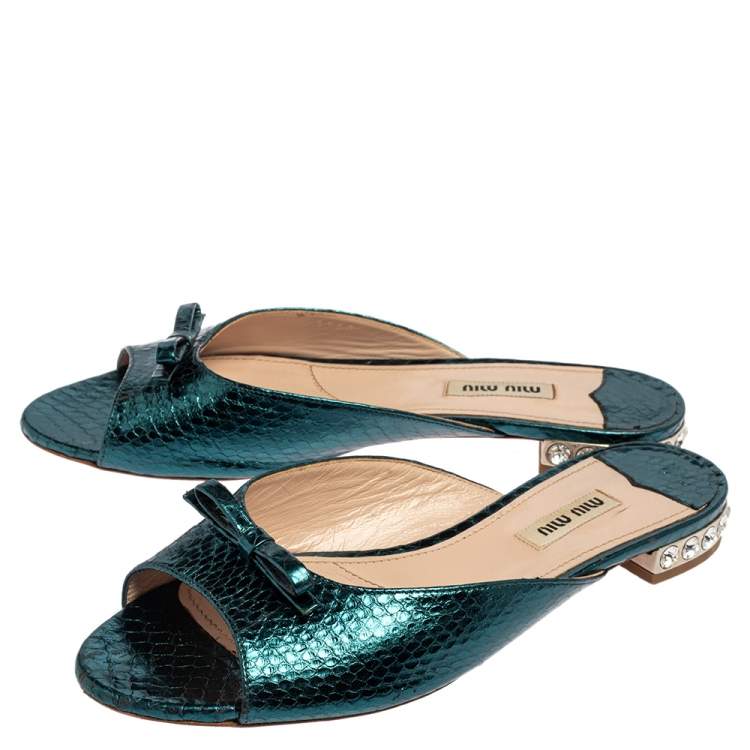 Pre Owned Miu Miu Metallic Teal Python Embossed Bow Detail Flat Sandals Size 38
