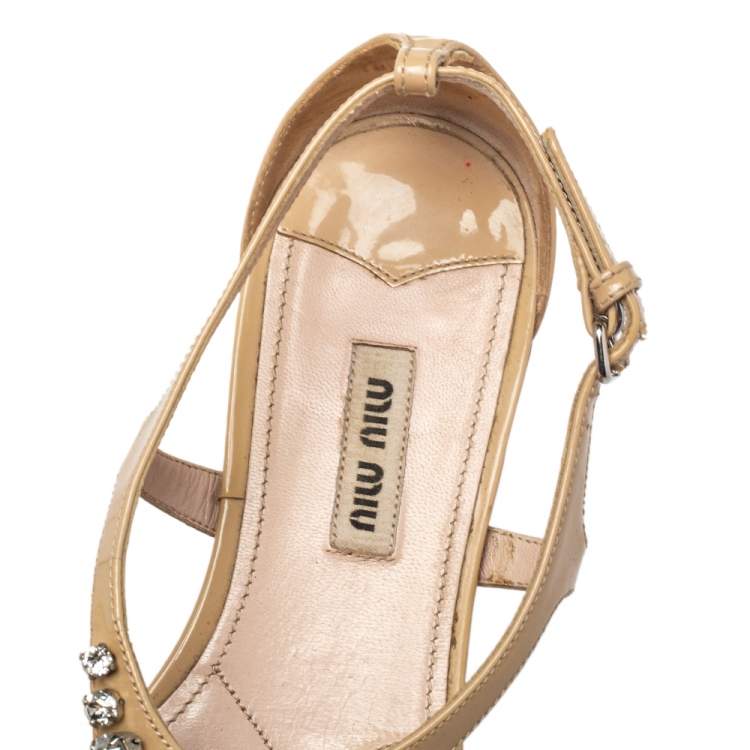 Pre Owned Miu Miu Beige Patent Leather Crystal Embellished Thong Flat Sandals Size 37.5