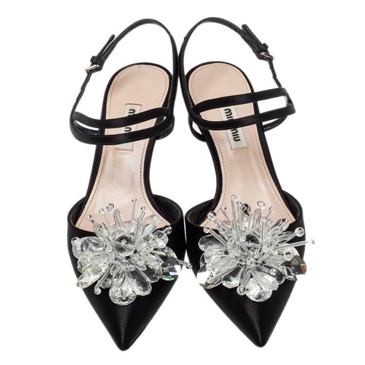مملوكة مسبقًا Miu Miu Black Satin Embellisehd Slingback Sandals Size 37