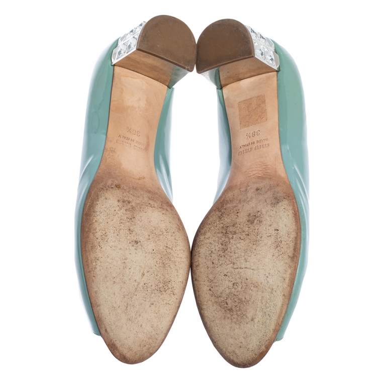 مملوكة مسبقًا Miu Miu Blue Patent Leather Peep Toe Embellished Block Heel Pumps Size 38.5