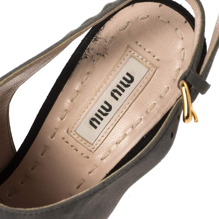 Pre Owned Miu Miu Grey/Black Suede Platform Peep Toe Slingback Sandals Size 36.5