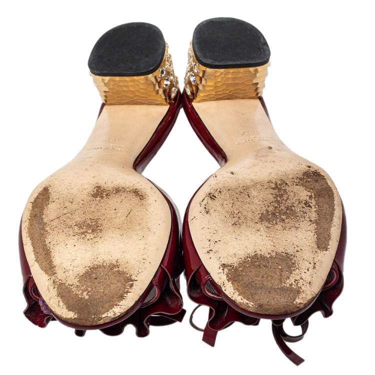 Pre Owned Miu Miu Burgundy Ruffle Patent Leather Crystal Embellished Slide Sandals Size 38.5