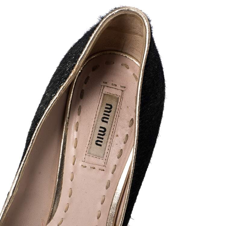 Pre Owned Miu Miu Gold/Black Glitter And Calf Hair Pumps Size 39