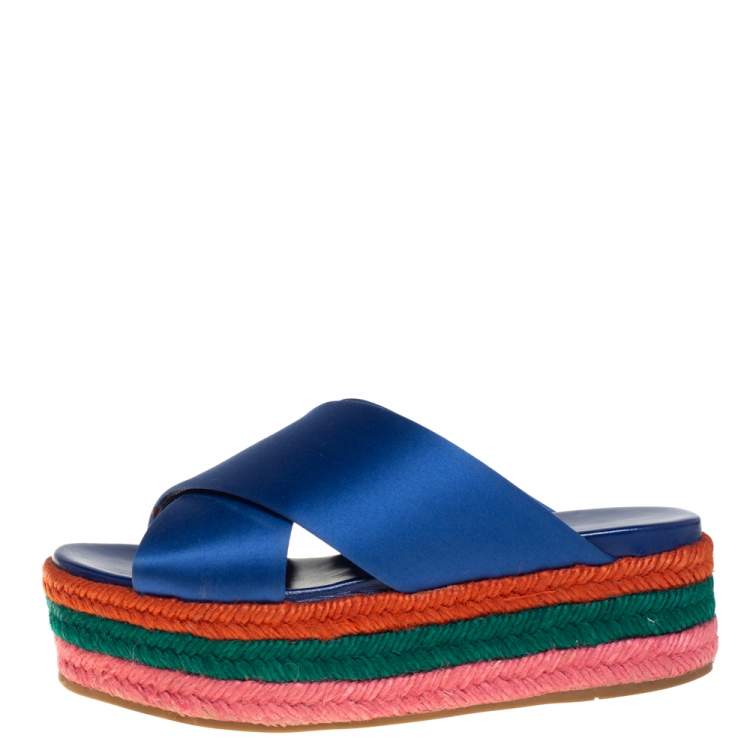 مملوكة مسبقًا Miu Miu Blue Satin Criss Cross Espadrille Slide Sandals Size 35.5 