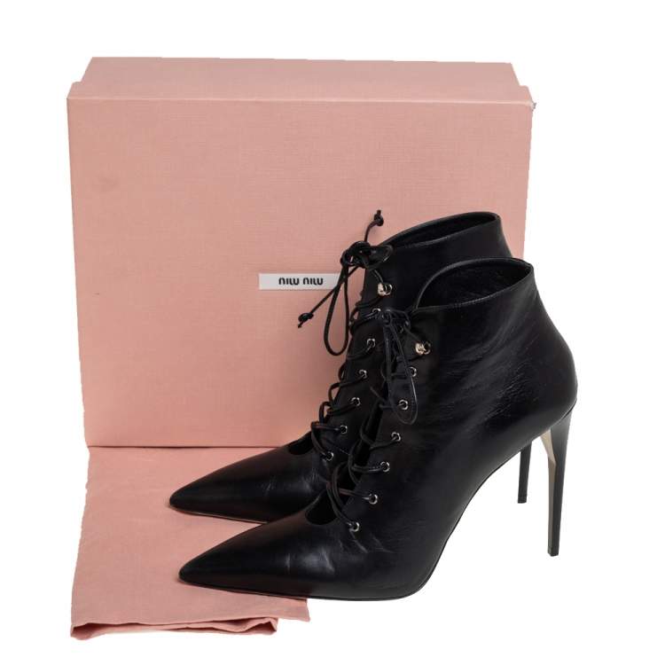 Pre Owned Miu Miu Black Leather Lace-Up Booties Size 40 