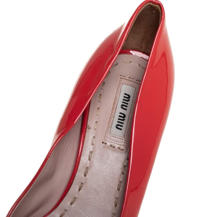 Pre Owned Miu Miu Orange Patent Leather Crystal Embellished Block Heel Peep Toe Pumps Size 38.5