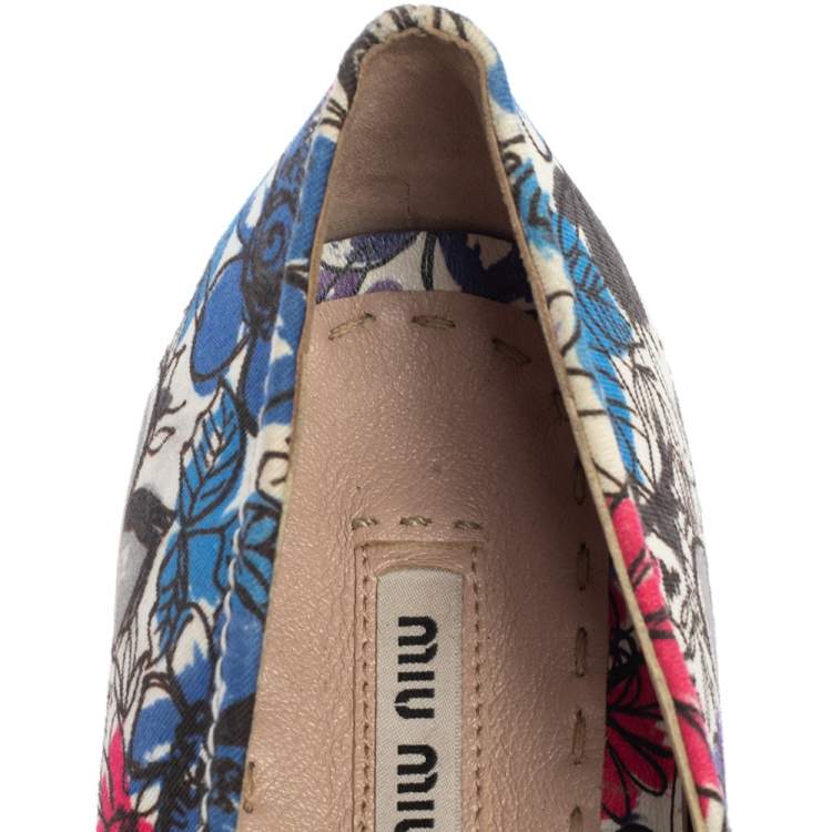Pre Owned Miu Miu Multicolor Canvas Slip On Flats Size 38