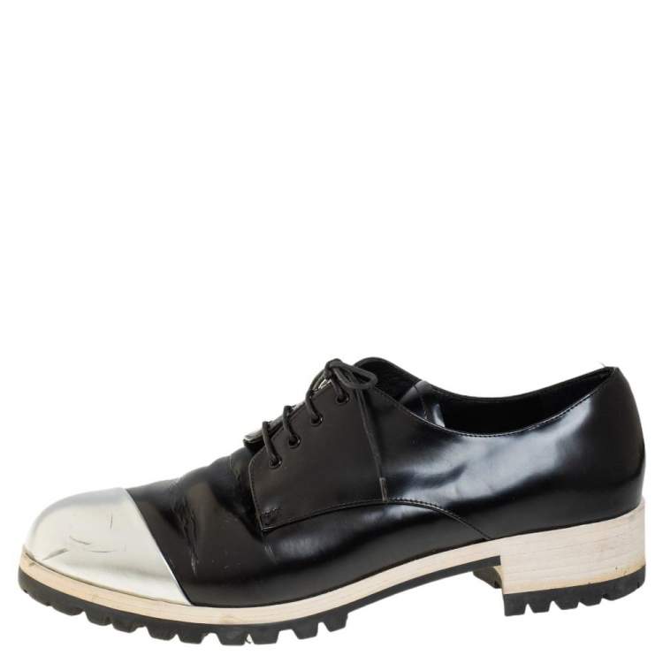 Pre Owned Miu Miu Black/Silver Leather Lace Up Derby Size 38