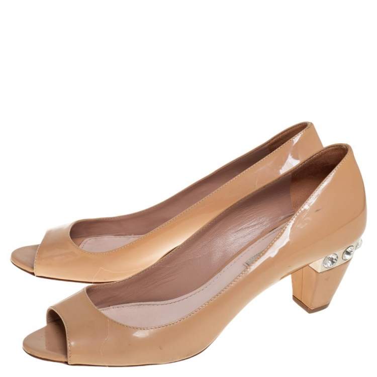 Pre Owned Miu Miu Beige Patent Leather Crystal Embellished Peep Toe Pumps Size 38