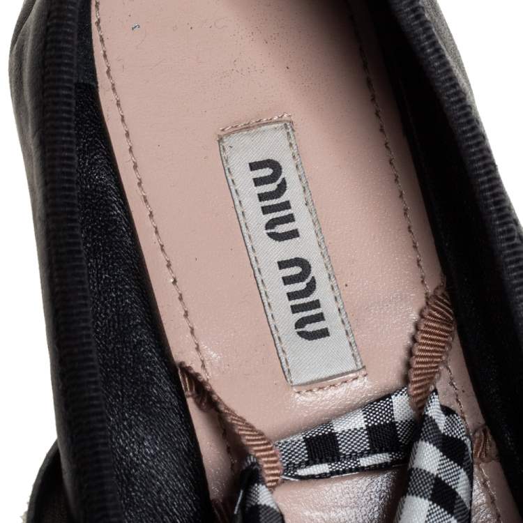 Pre Owned Miu Miu Black Leather Buckle Ballet Flats Size 38