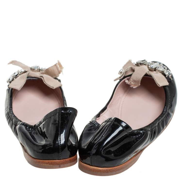 Pre Owned Miu Miu Black Patent Leather Scrunch Ballet Flats Size 37.5