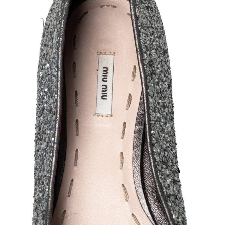 Pre Owned Miu Miu Metallic Grey Glitter Bow Ballet Flats Size 37