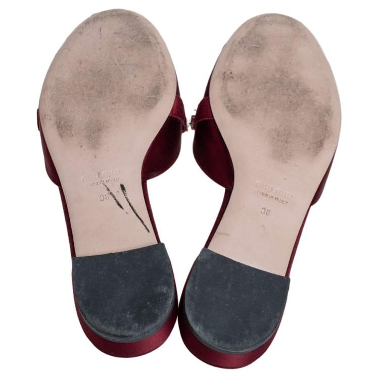 Pre Owned Miu Miu Burgundy Satin Crystal Embellished Flats Size 38