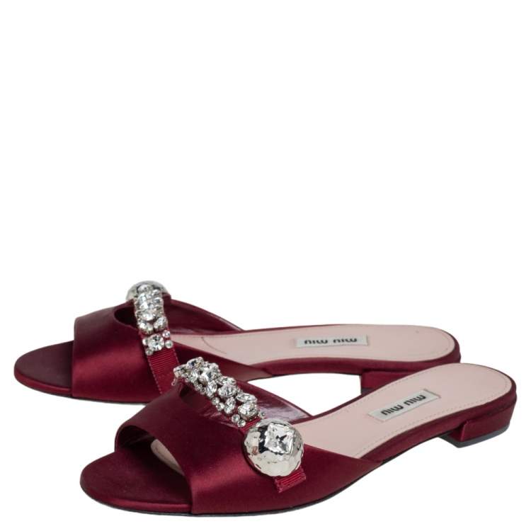 Pre Owned Miu Miu Burgundy Satin Crystal Embellished Flats Size 38