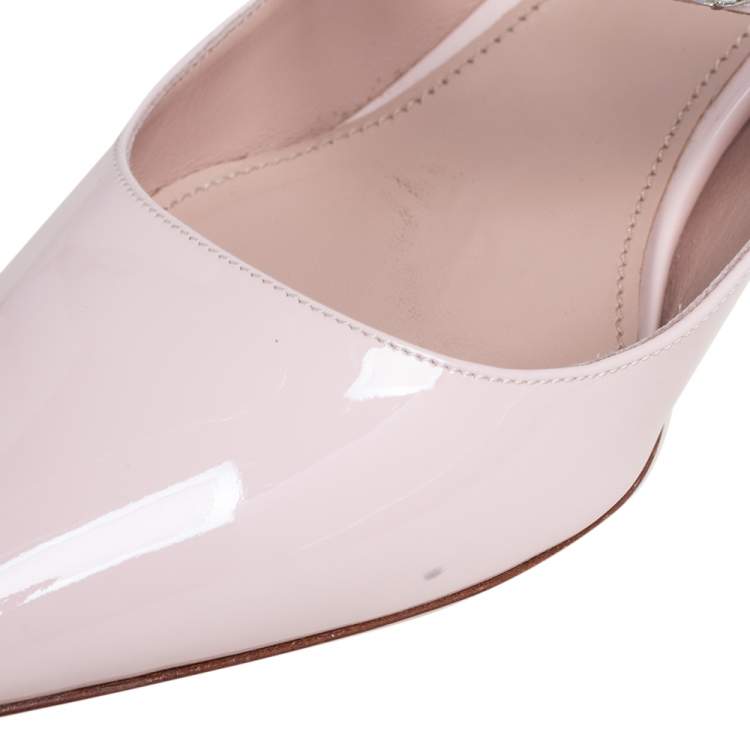 مملوكة مسبقًا Miu Miu Light Pink Patent Leather Crystal Embellished Mules Size 39.5