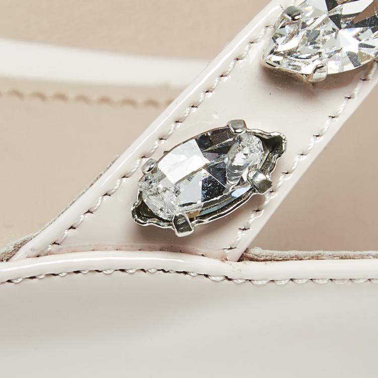 مملوكة مسبقًا Miu Miu Light Pink Patent Leather Crystal Embellished Mules Size 39.5