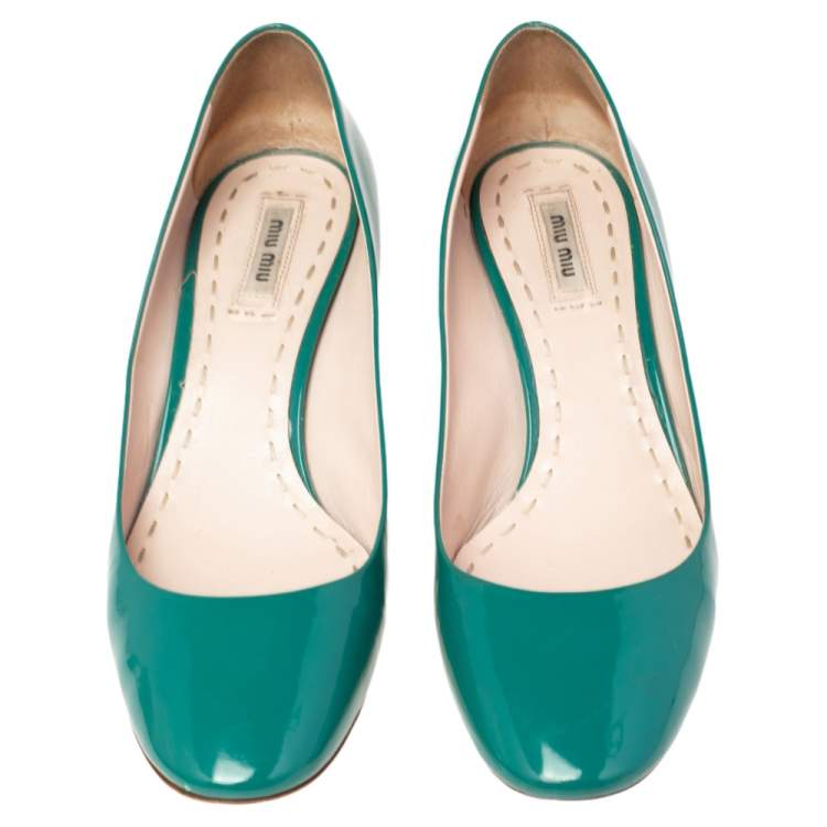 Pre Owned Miu Miu Green Patent Leather Crystal Embellished Block Heel  Pumps Size 40.5