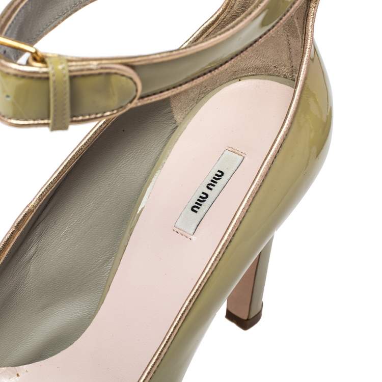Pre Owned Miu Miu Geen Patent Leather Ankle Strap Round Toe Pumps Size 38.5