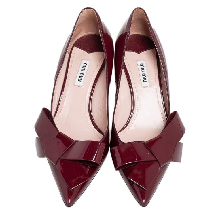Pre Owned Miu Miu Dark Red Patent Leather Bow Pointed Toe Pumps Size 39