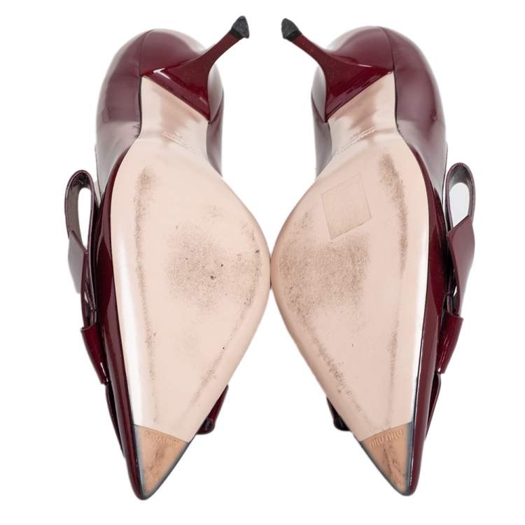 Pre Owned Miu Miu Dark Red Patent Leather Bow Pointed Toe Pumps Size 39