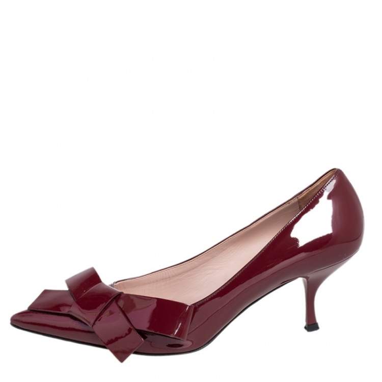 Pre Owned Miu Miu Dark Red Patent Leather Bow Pointed Toe Pumps Size 39