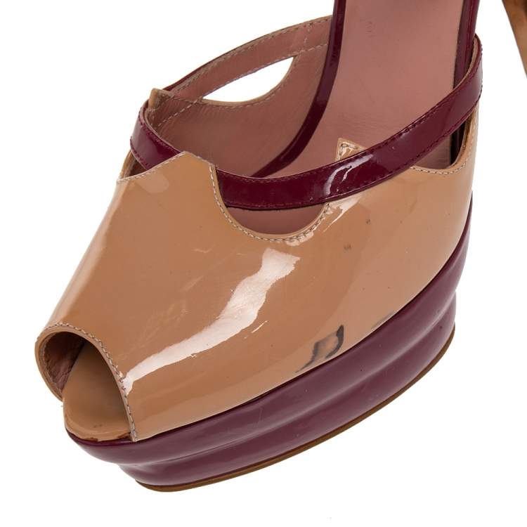 Pre Owned Miu Miu Beige /Pink Patent Leather Peep Toe Ankle Strap Sandals Size 38.5