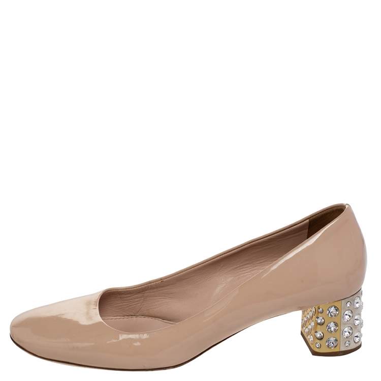 Pre Owned Miu Miu Beige Patent Leather Crystal Embellished Block Heel Pumps Size 39