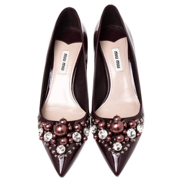 Pre Owned Miu Miu Burgundy Patent Leather Crystal and Pearl Embellished Pointed Toe Pumps Size 37.5