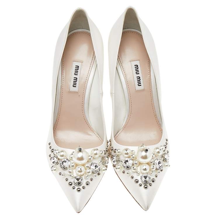 Pre Owned Miu Miu White Satin Embellished Pointed Toe Pumps Size 38