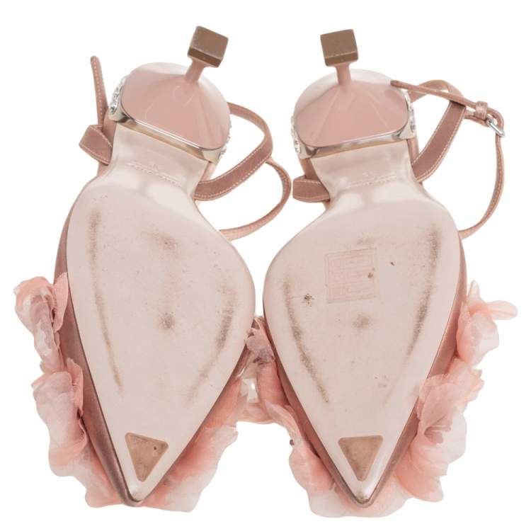 مملوكة مسبقًا Miu Miu Beige Satin Floral Crystals Buckle Ankle Strap Sandals Size 36