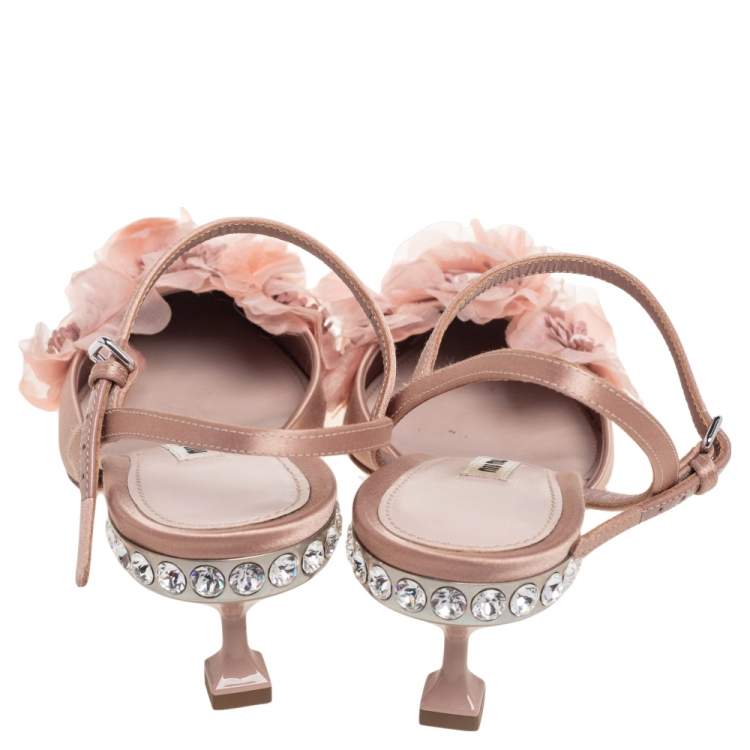 مملوكة مسبقًا Miu Miu Beige Satin Floral Crystals Buckle Ankle Strap Sandals Size 36