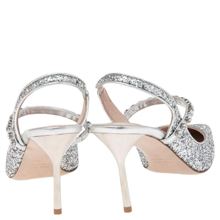 مملوكة مسبقًا Miu Miu Silver Glitter Pointed Toe Slingback Pumps Size 38