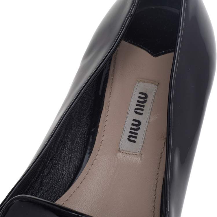 Pre Owned Miu Miu Black Patent Leather Crystal Embellished Cap Toe Smoking Slippers Size 39