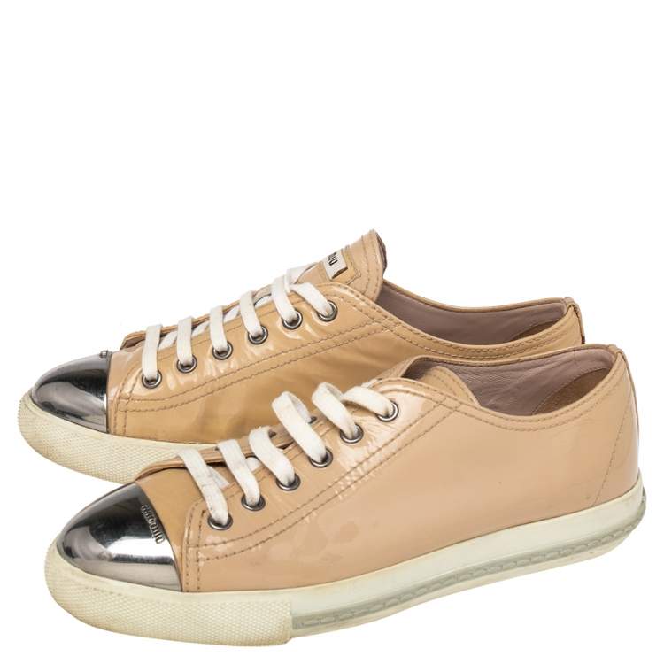 Pre Owned Miu Miu Beige Patent Leather Metal Cap Toe Low Top Sneakers Size 37.5