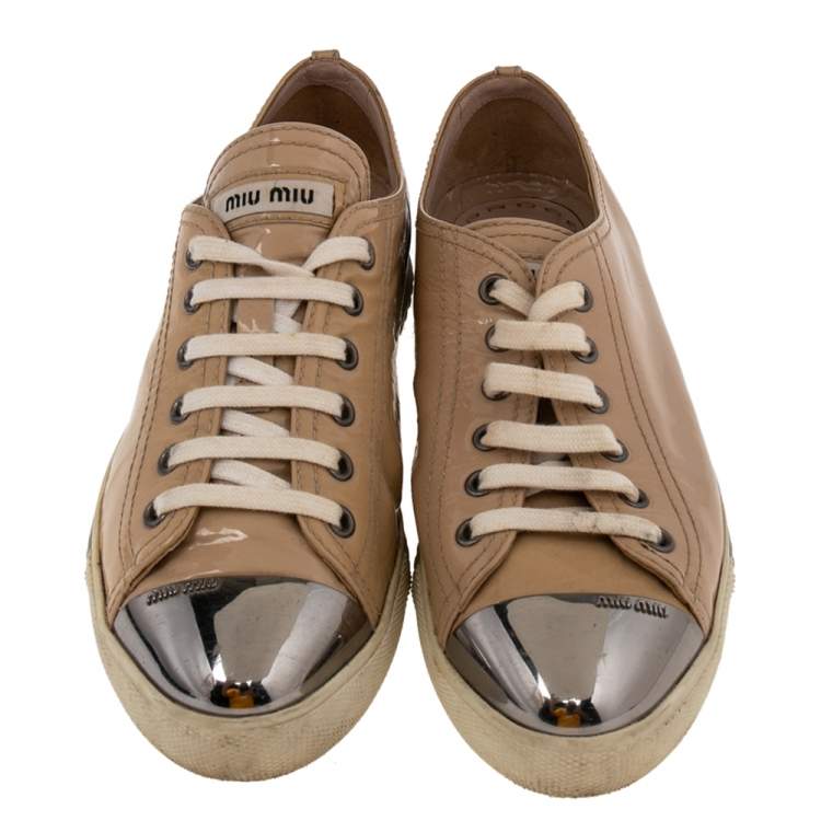 Pre Owned Miu Miu Beige Patent Leather Metal Cap Toe Low Top Sneakers Size 37.5