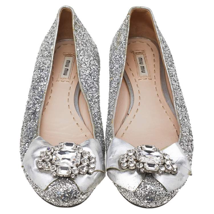 Pre Owned Miu Miu Silver Glitter And Leather Bow Embellished Ballet Flats Size 41