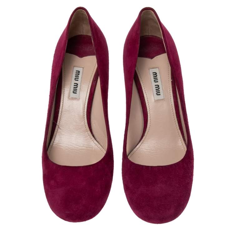 Pre Owned Miu Miu Burgundy Suede Crystal Embellished Block Heel Pumps Size 37