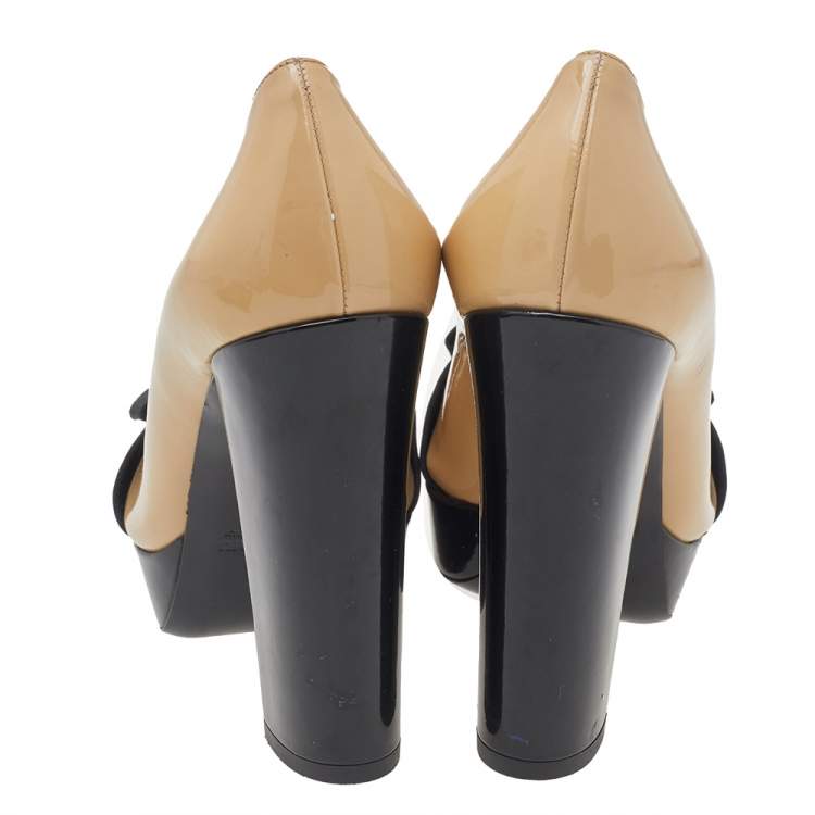 Pre Owned Miu Miu Beige/Black Patent Leather Bow Platform Block Heel Pumps Size 38