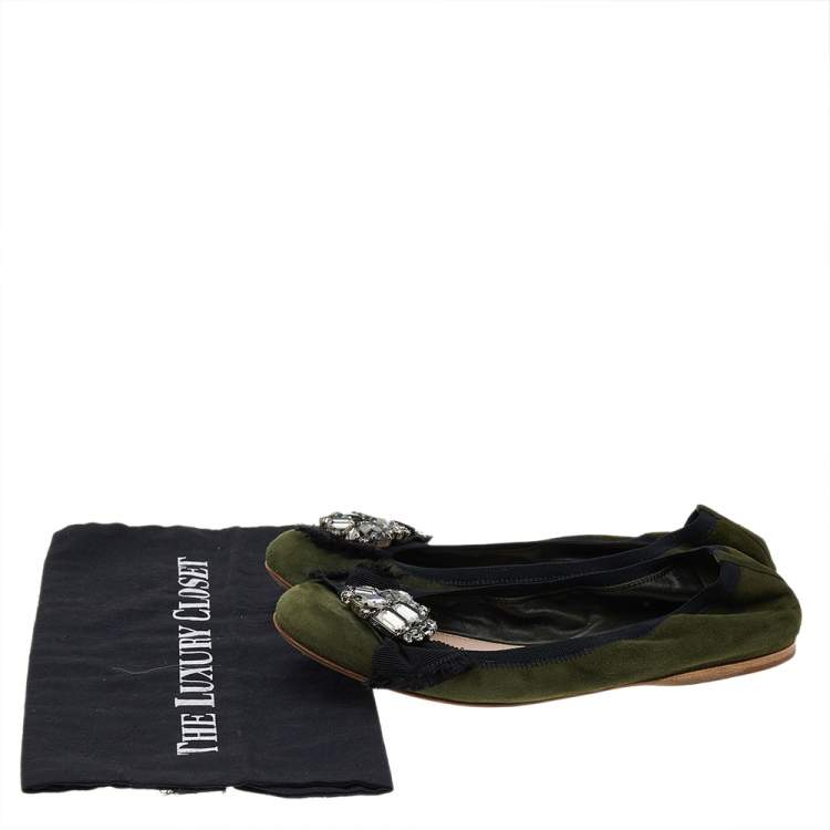 Pre Owned Miu Miu Olive Green Suede Crystal Embellished Scrunch Ballet Flats Size 38
