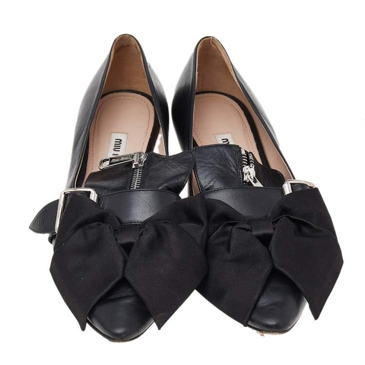 Pre Owned Miu Miu Black Satin And Leather Bow Slip On Loafers Size 37.5