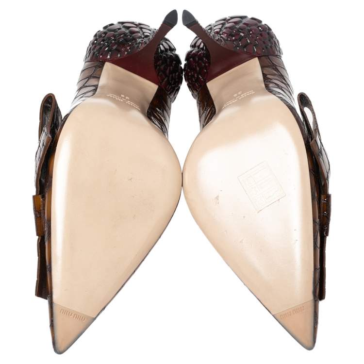 Pre Owned Miu Miu Brown-Burgundy Croc Embossed Patent Leather Bow Detail Pointed Toe Pumps Size 39