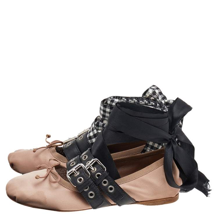 Pre Owned Miu Miu Beige/Black Leather Buckle Bow Ballet Flats Size 36