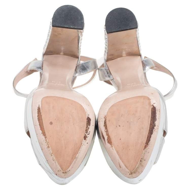 Pre Owned  Miu Miu Silver Leather T Strap Platform Block Heel Sandals Size 37.5