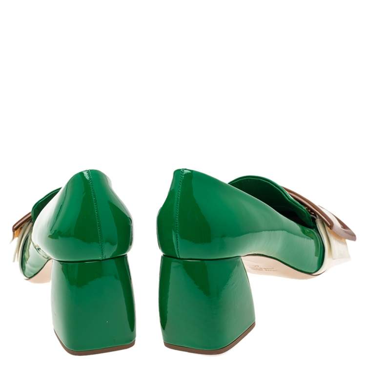 Pre Owned Miu Miu Green/Cream Patent Leather Buckle Loafer Pumps Size 41