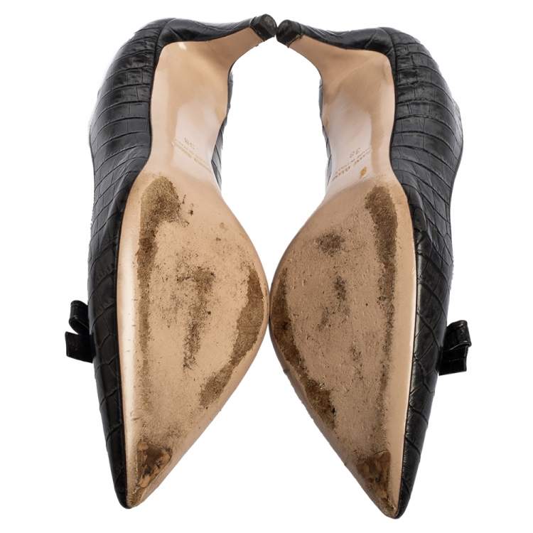مملوكة مسبقًا Miu Miu Black Croc Embossed leather Bow Detail Pointed Toe Pumps Size 38
